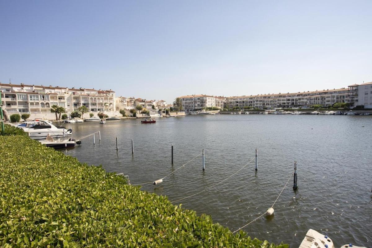 1005 Apartamento Con Vistas Al Lago San Maurici By Homeselectspain Empuriabrava Exterior foto